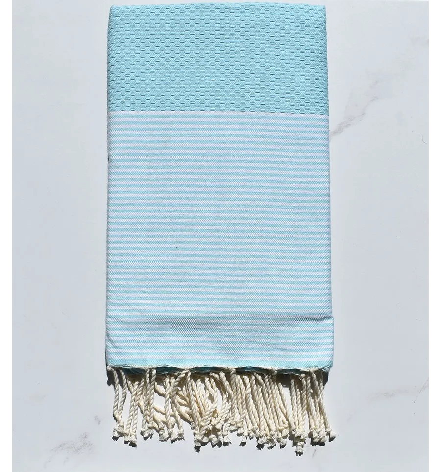 Fouta nid d'abeille bleu eau clair avec rayures 