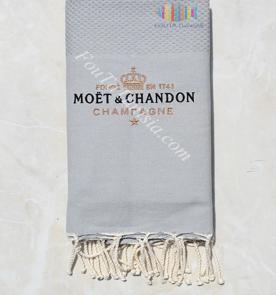 Moët & Chandon besticktes Strandtuch 