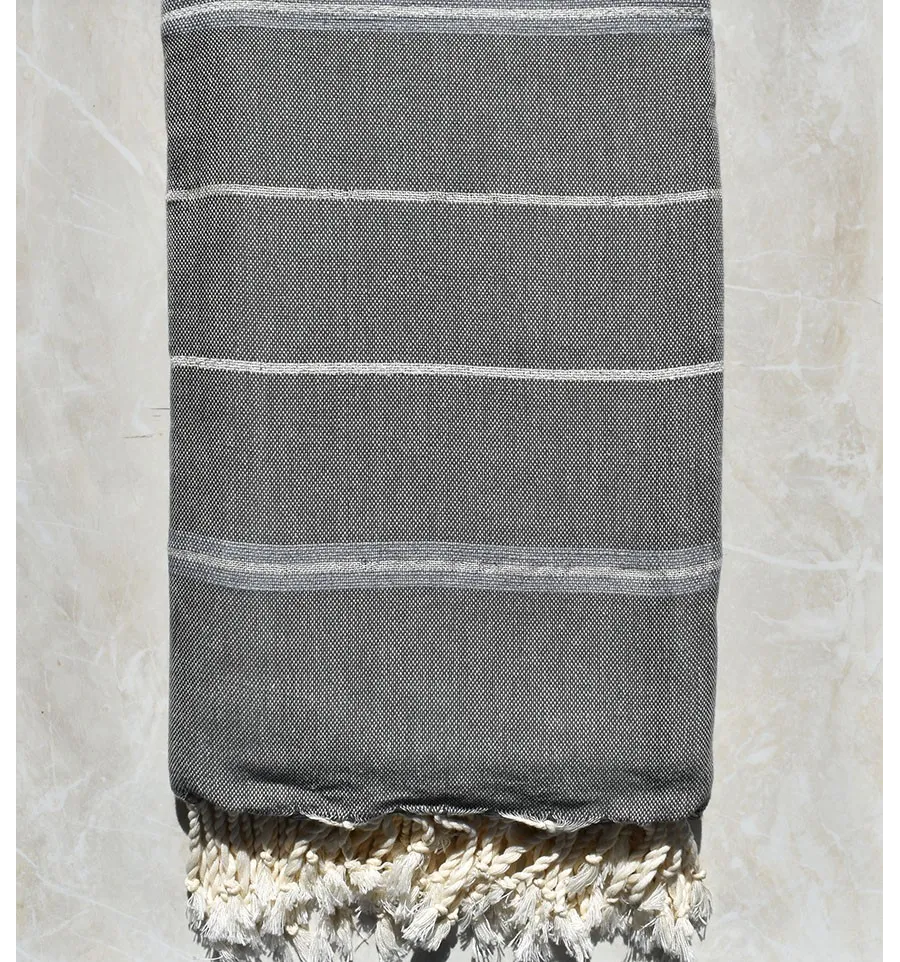 Jeté gris avec rayures et lurex argenté 